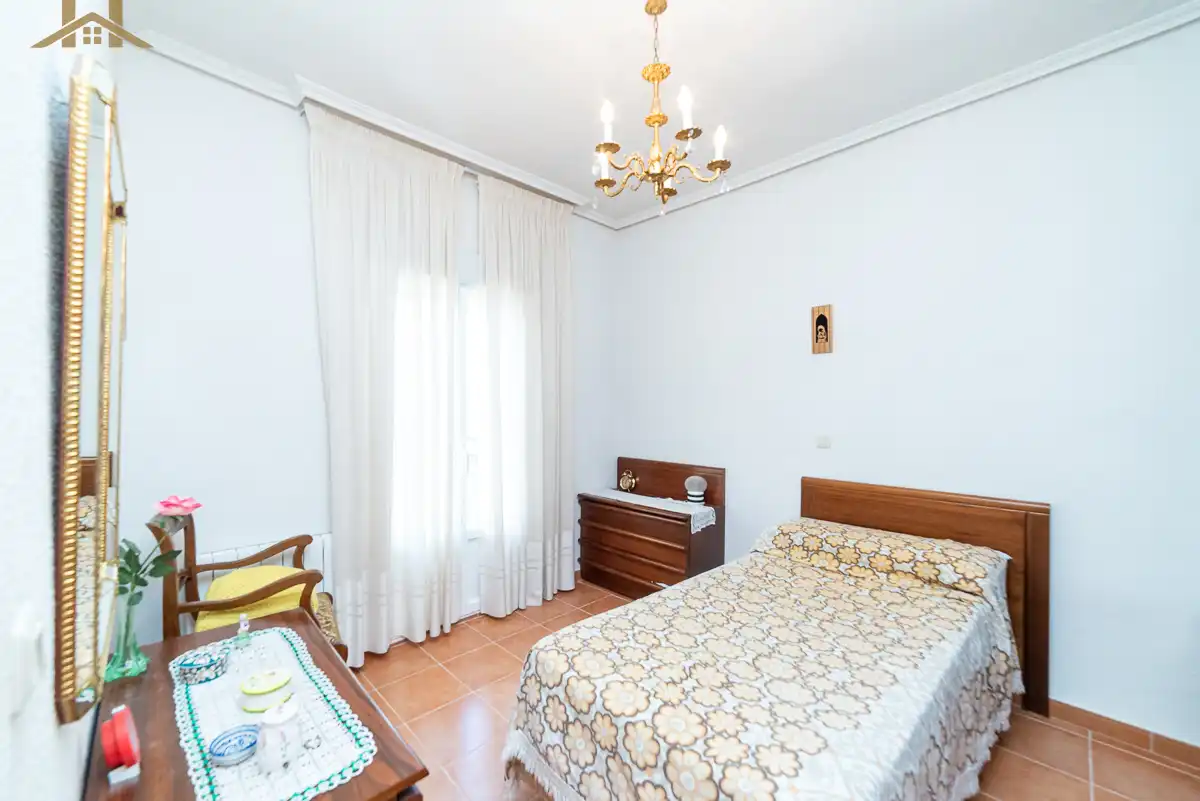 Bedroom of Detached homes for sale in Cadalso de los Vidrios  with Heating and Private garden