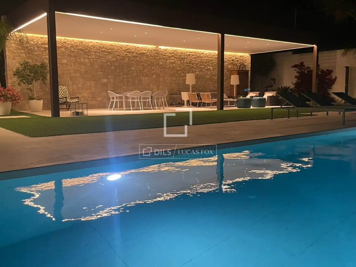 Piscina de Casa o chalet en venta en Godella con Aire acondicionado, Calefacción y Jardín privado