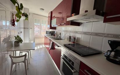 Kitchen of Flat for sale in Yunquera de Henares  with Heating, Terrace and Storage room