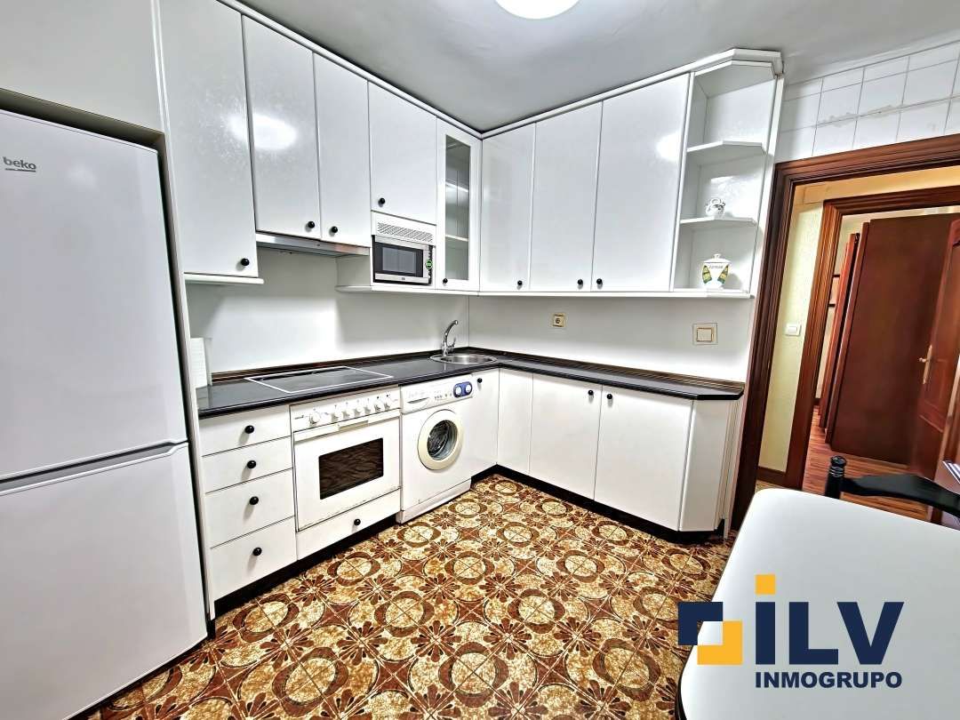 Cocina de Piso en venta en Santurtzi  con Calefacción, Terraza y Balcón