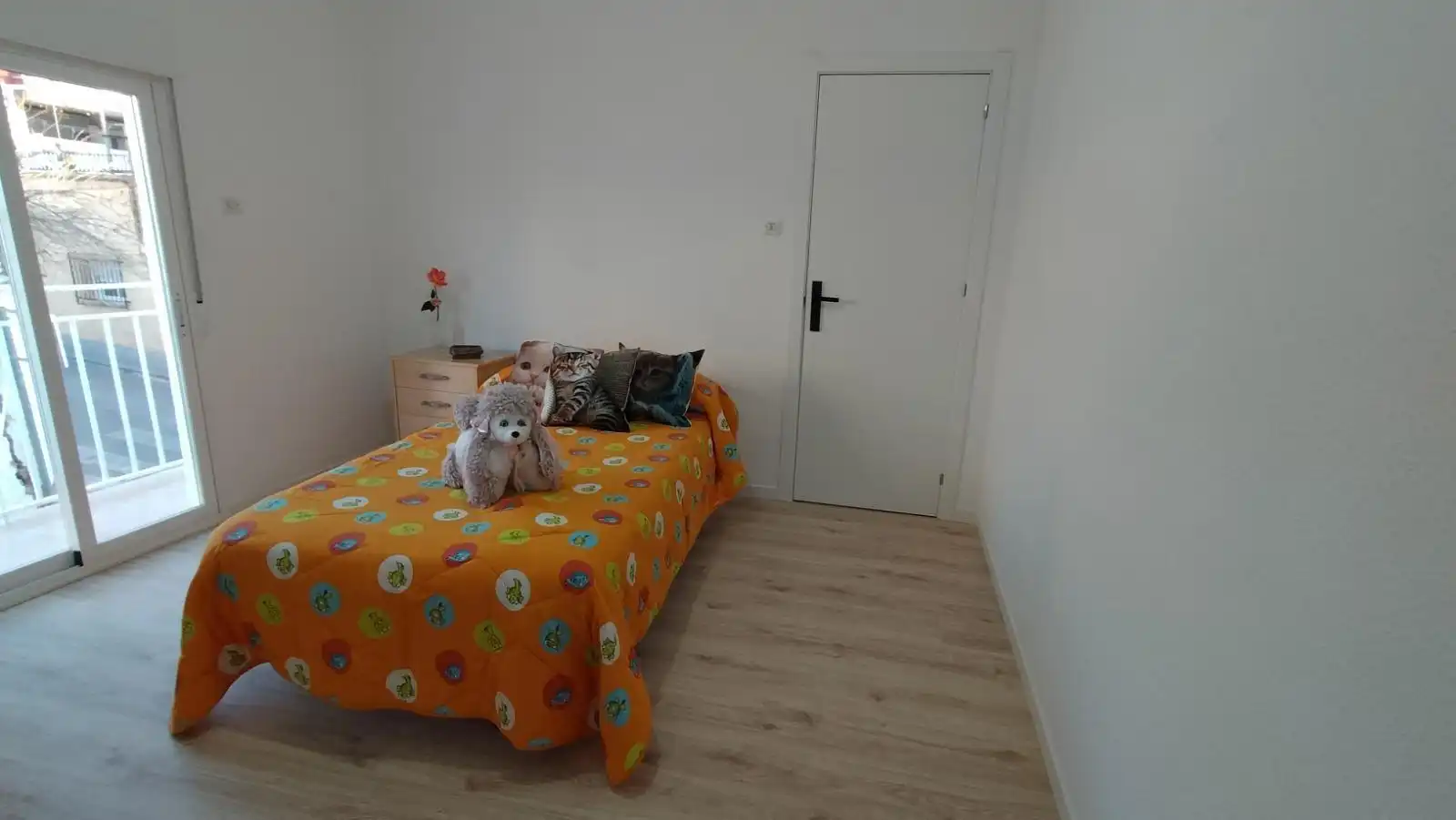 Dormitori de Casa adosada en venda en La Zubia amb Balcó
