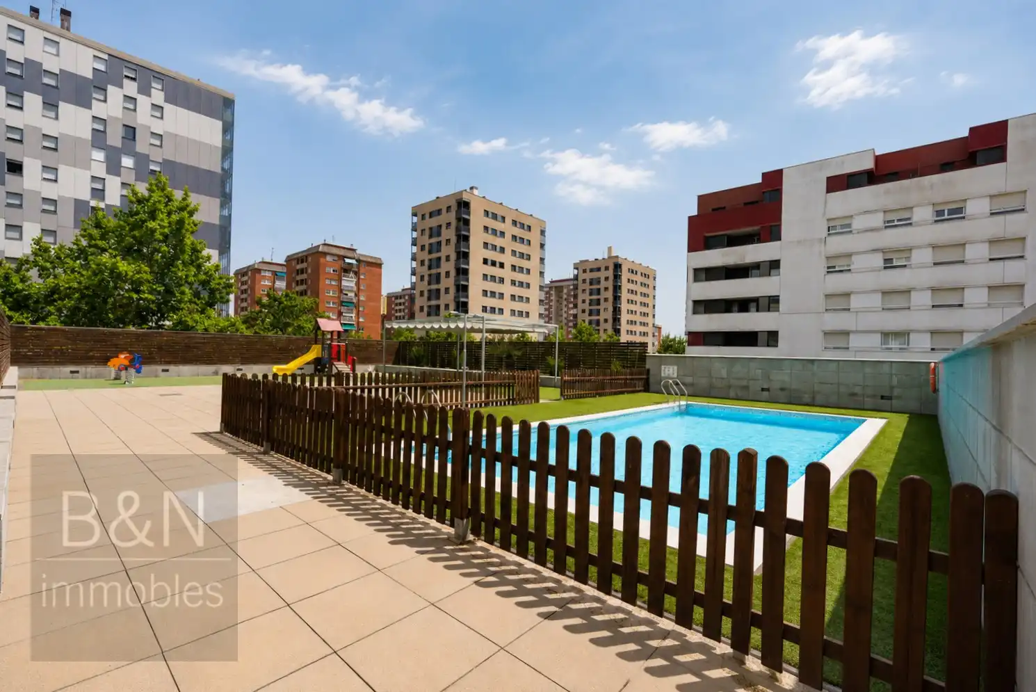 Swimming pool of Flat for sale in Terrassa  with Air Conditioner, Heating and Terrace