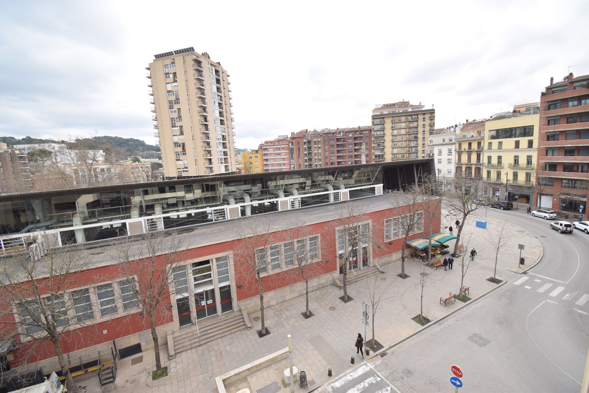 Vista exterior de Estudi de lloguer en Girona Capital amb Calefacció i Moblat