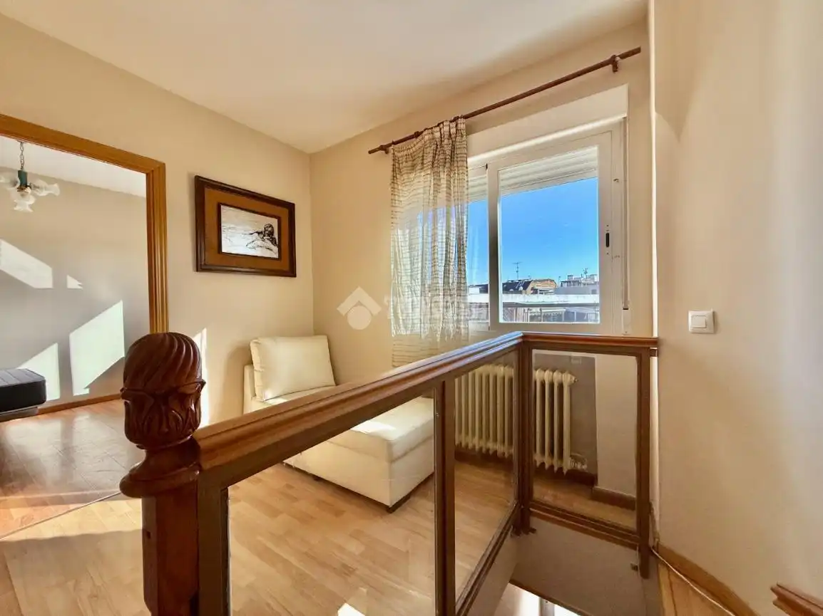 Schlafzimmer von Maisonette zum Verkauf in Alcalá de Henares mit Klimaanlage, Terrasse und Balkon