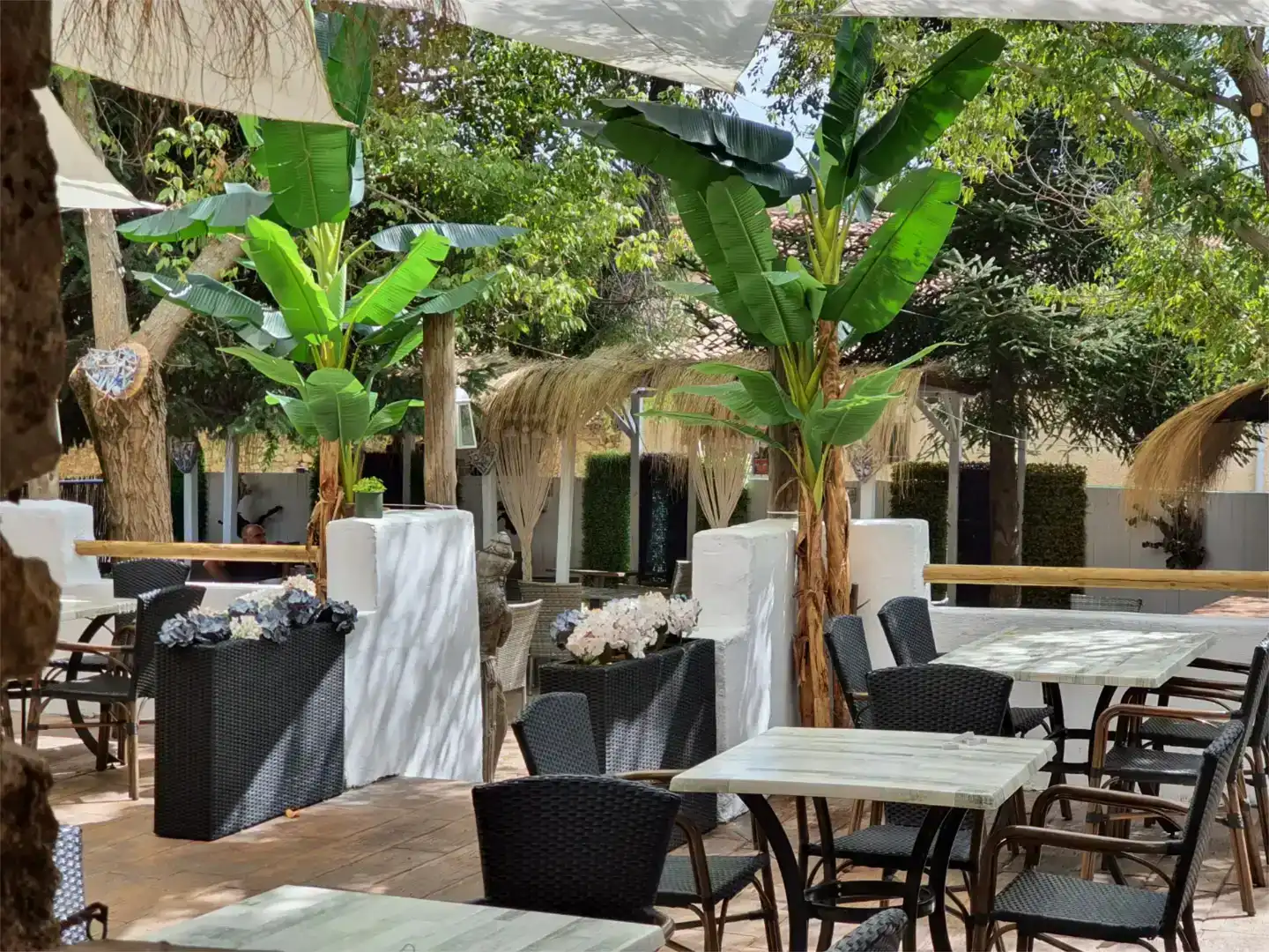Terrasse von Country house zum Verkauf in Madrid mit Klimaanlage, Privatgarten und Parkett