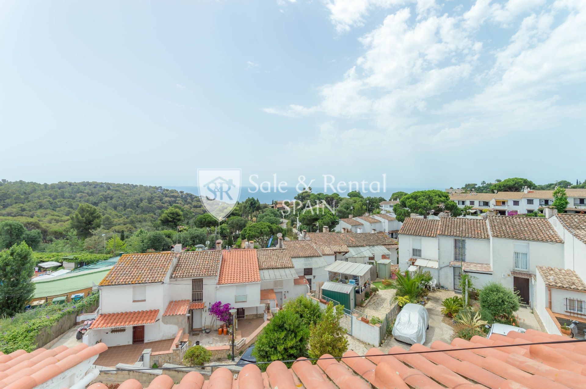 Vista exterior de Casa adosada en venda en Tossa de Mar amb Jardí privat, Terrassa i Traster