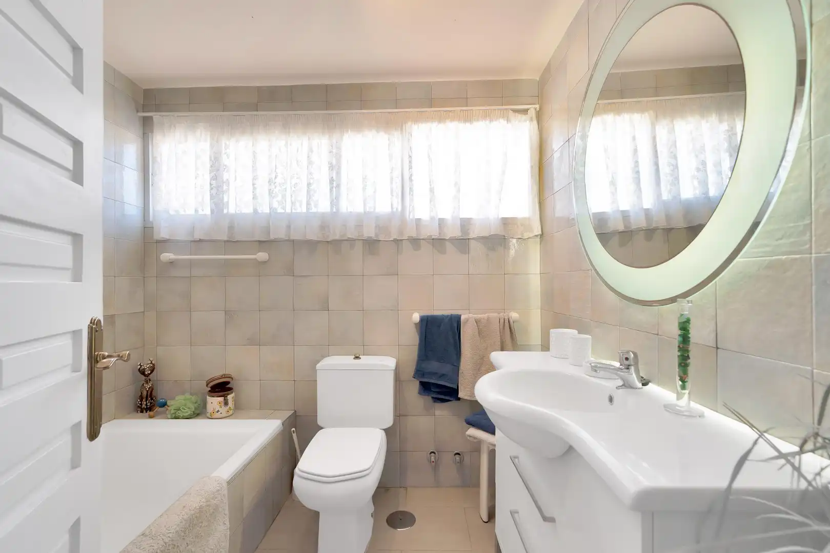 Villa con piscina in vendita a 18 Avenida del Fuego, imagen 6