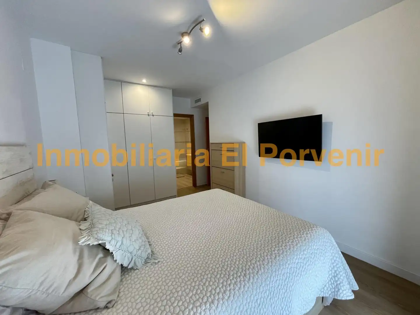 Schlafzimmer von Wohnung zum Verkauf in Torrent mit Klimaanlage, Heizung und Balkon