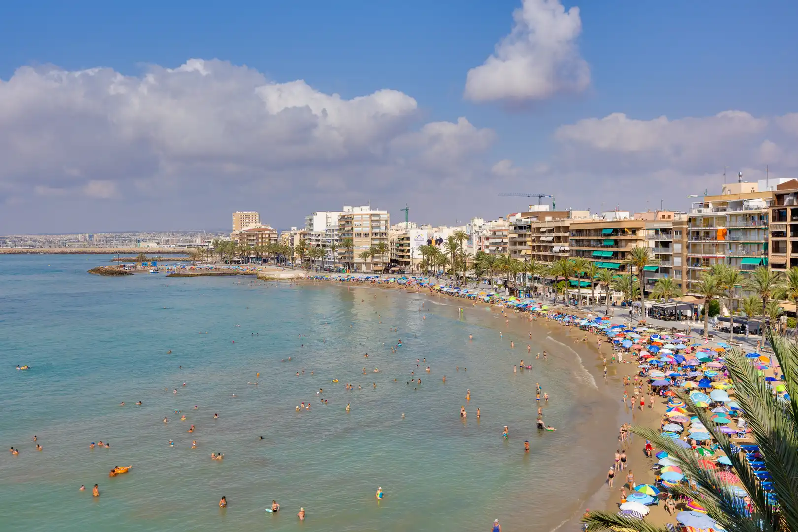 Vista exterior de Pis en venda en Torrevieja amb Aire condicionat i Terrassa