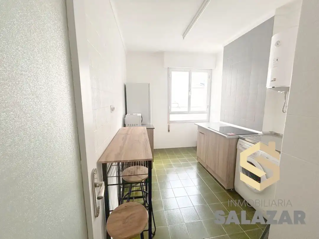 Cocina de Piso de alquiler en Bilbao  con Calefacción