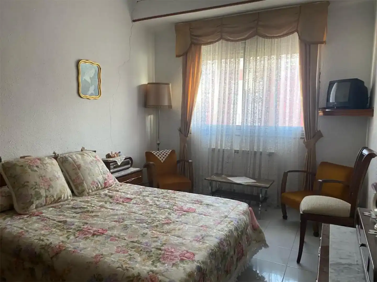 Dormitori de Casa adosada en venda en Belchite amb Aire condicionat i Balcó