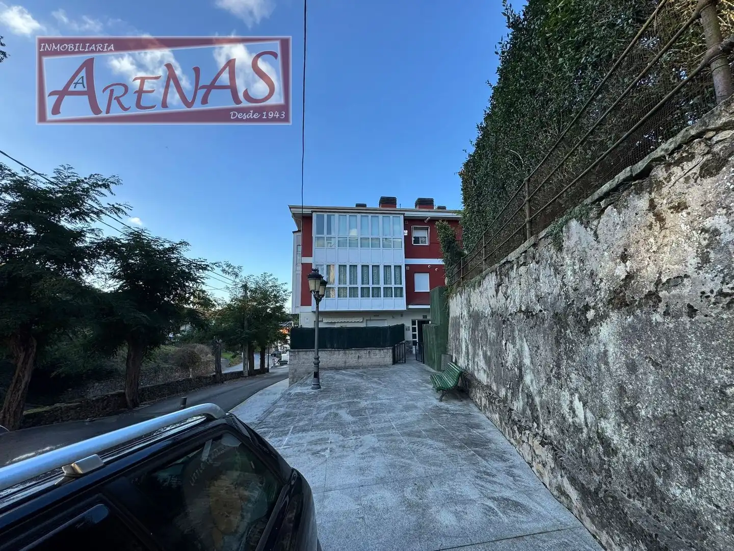 Vista exterior de Pis en venda en Limpias amb Calefacció, Jardí privat i Parquet