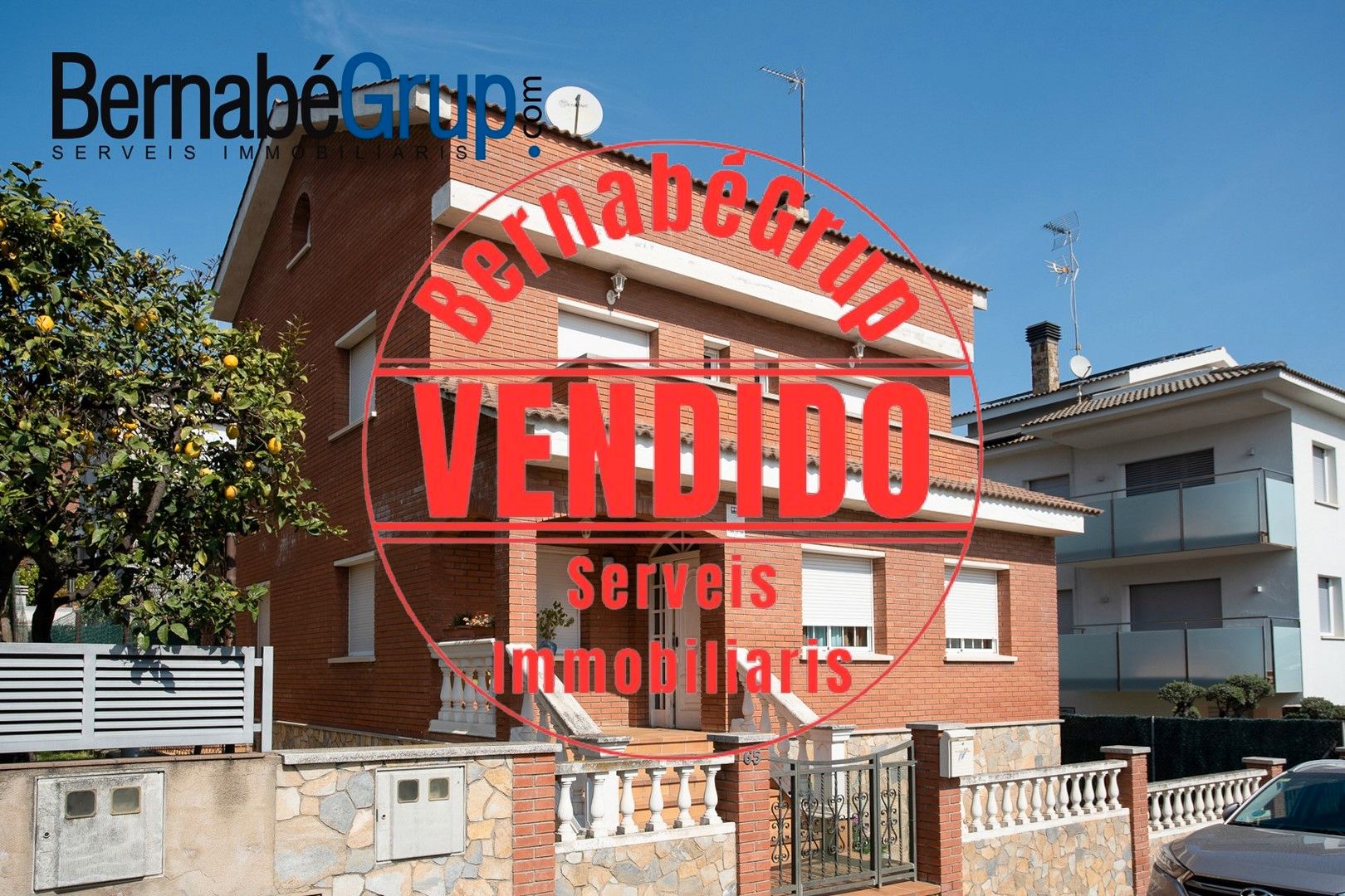 Vista exterior de Casa o xalet en venda en La Roca del Vallès amb Calefacció, Jardí privat i Terrassa