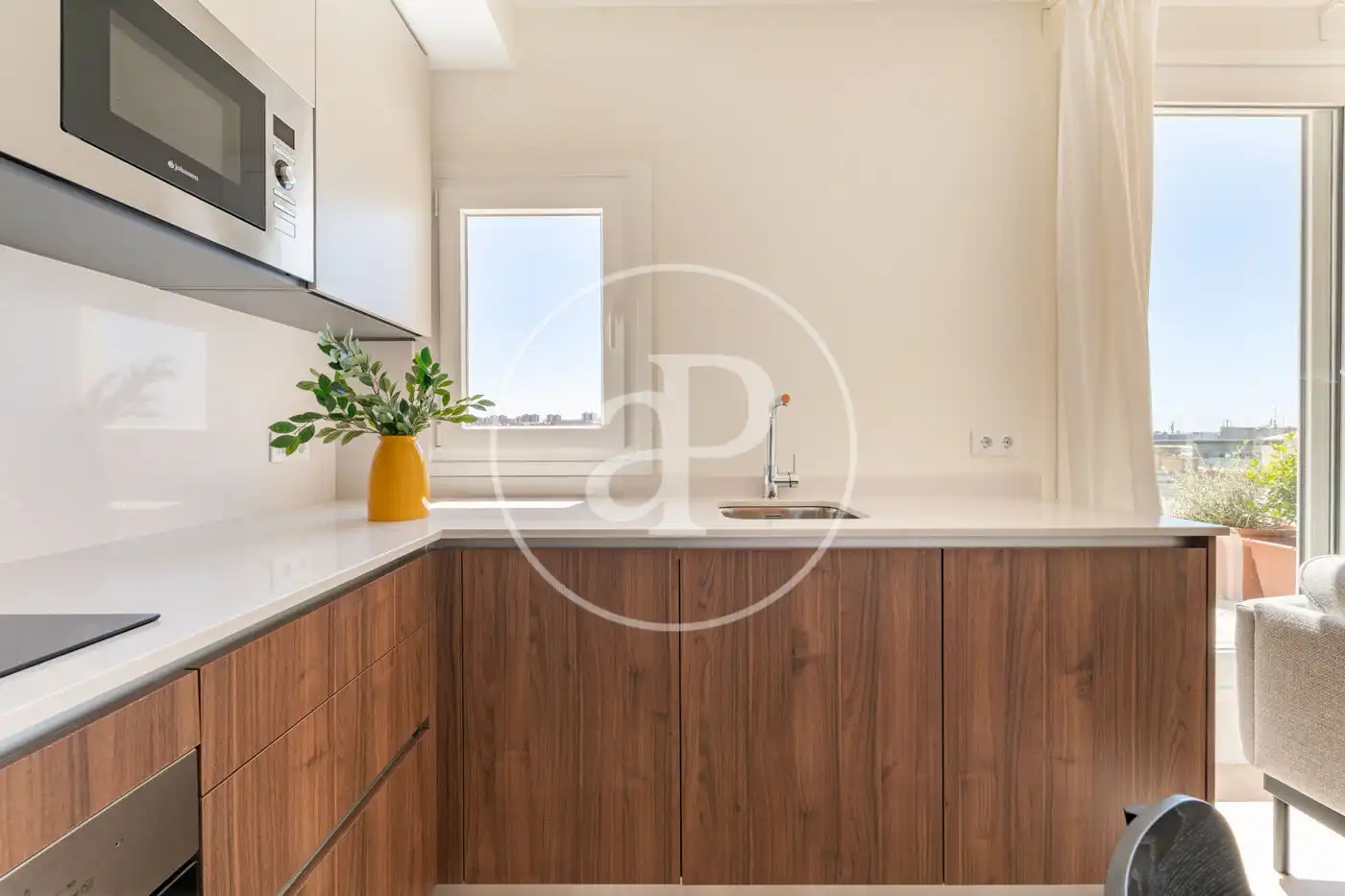 Cocina de Ático en venta en Madrid con Aire acondicionado, Calefacción y Terraza