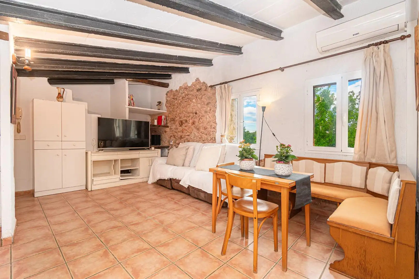 Casa rústica con terraza en venta en Llubí, imagen 3