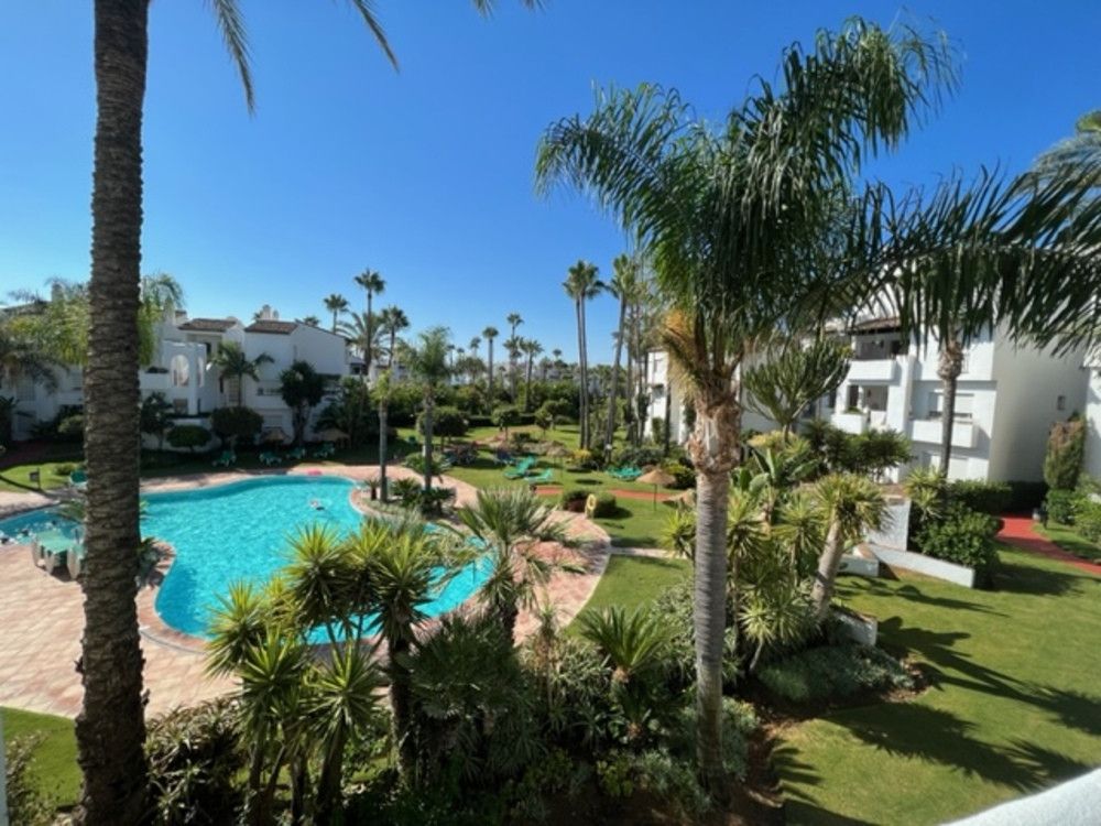 Garden of Apartment to rent in Estepona  with Air Conditioner, Terrace and Swimming Pool