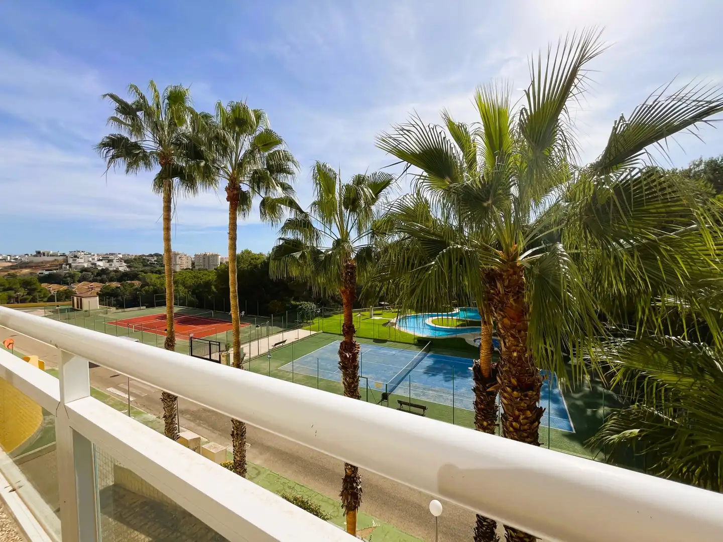 Piscina de Pis en venda en Orihuela amb Aire condicionat, Moblat i Rentadora