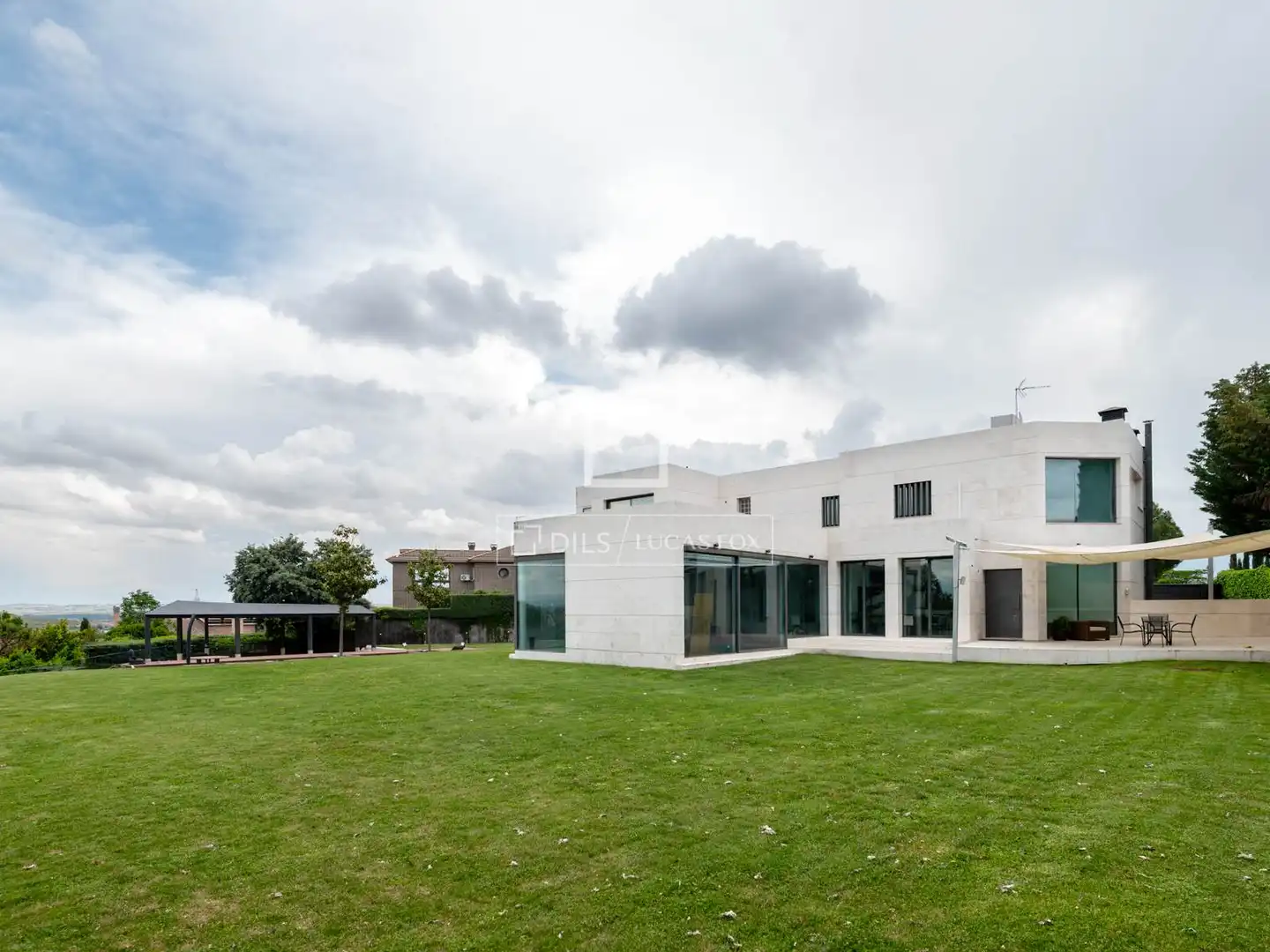 Villa mit Pool zum Verkauf in Urbanización La Moraleja, imagen 5