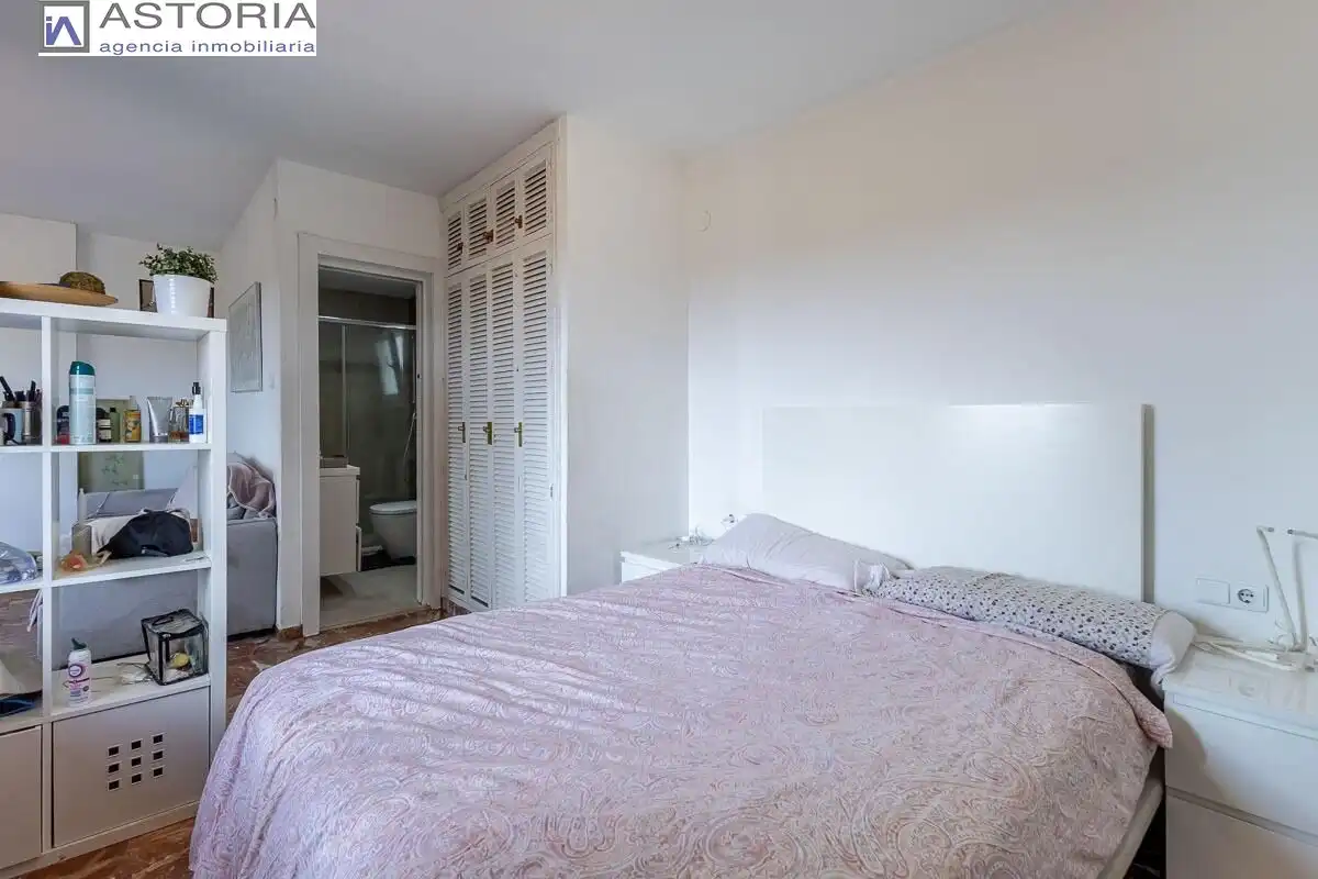 Schlafzimmer von Wohnung zum Verkauf in Granada mit Terrasse