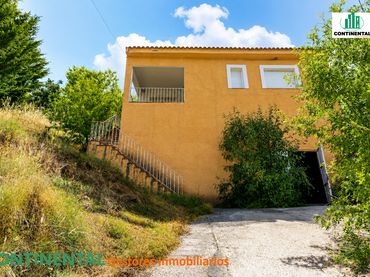 Casa amb jardí en venda a DE LA RIBERA 34