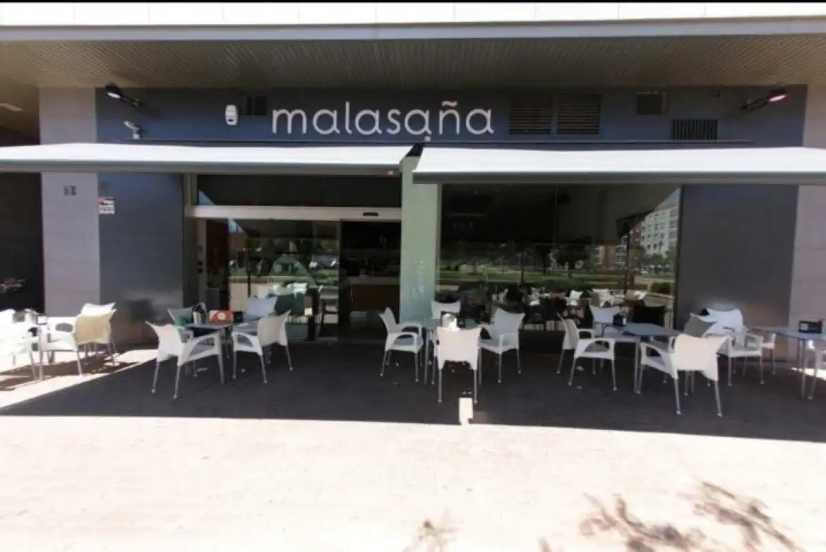 Business premises for transfer in Calle Italia, imagen 2