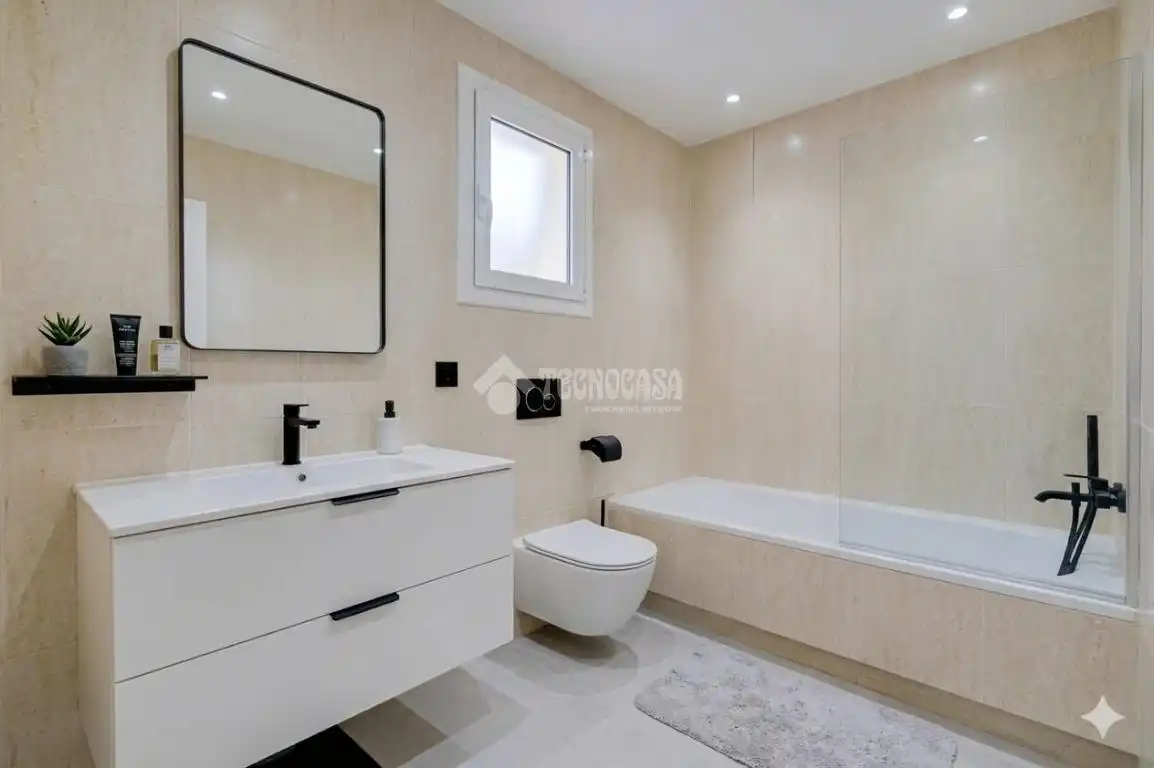 Baño de Piso en venta en Barcelona con Aire acondicionado