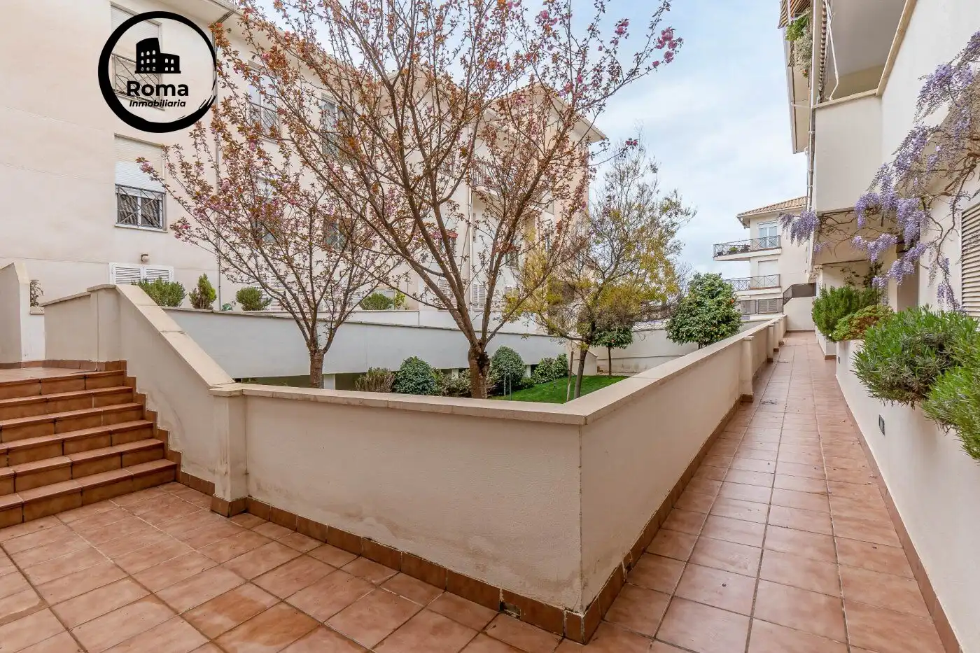 Vista exterior de Piso en venta en Las Gabias con Aire acondicionado, Calefacción y Jardín privado
