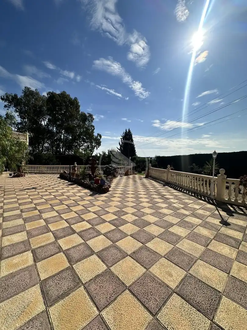 Terrassa de Finca rústica en venda en Linares amb Jardí privat, Terrassa i Piscina