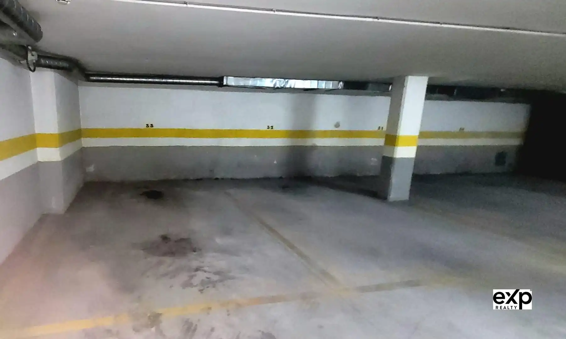 Parking de Apartamento en venta en Burela con Calefacción y Trastero
