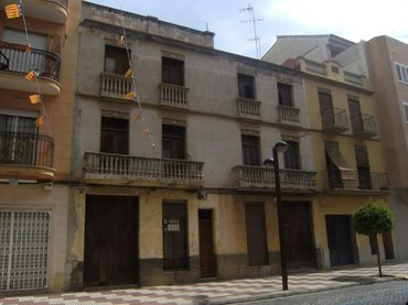 Casa con balcone in vendita a Calle ARBRES