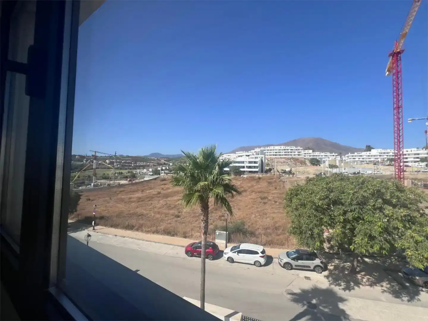 Außenansicht von Wohnung zur Miete in Estepona mit Klimaanlage, Möbliert und Ofen