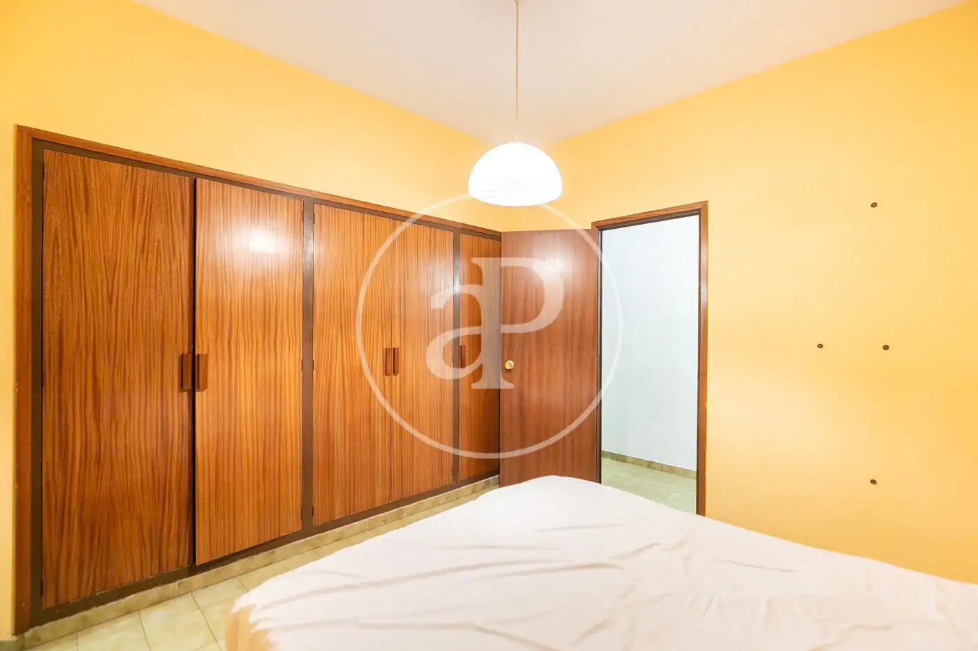 Habitación de Piso en venta en Barcelona con Calefacción