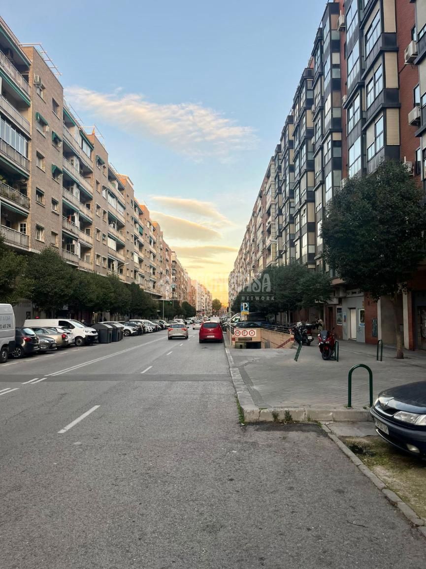 Vista exterior de Pis en venda en  Madrid Capital amb Aire condicionat i Calefacció