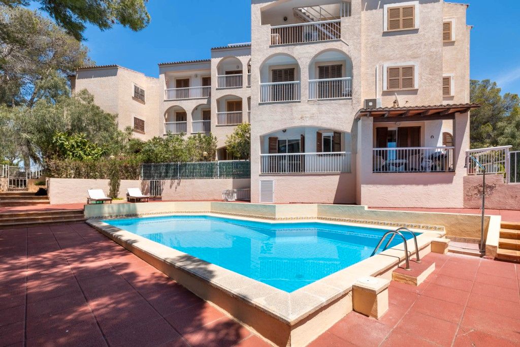 Piscina de Apartament en venda en Calvià amb Aire condicionat, Terrassa i Moblat