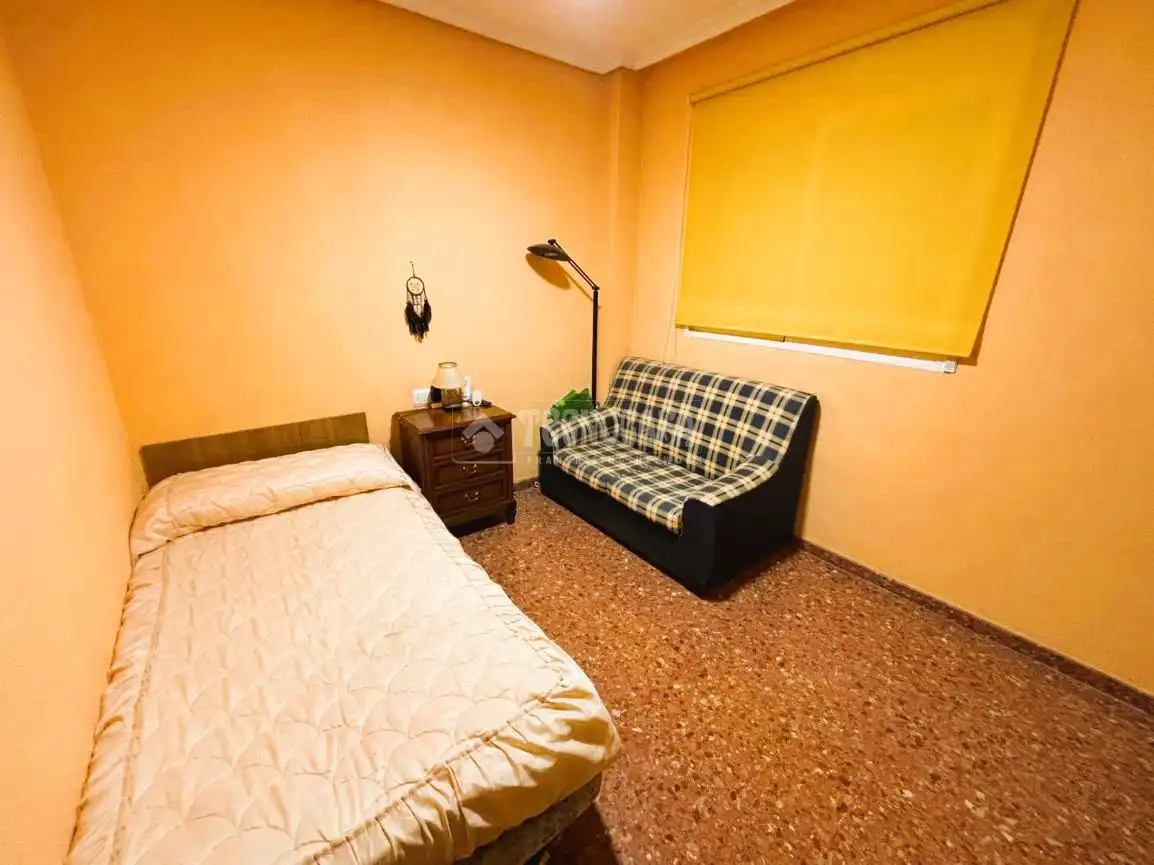 Habitación de Piso en venta en Quart de Poblet con Aire acondicionado, Trastero y Balcón