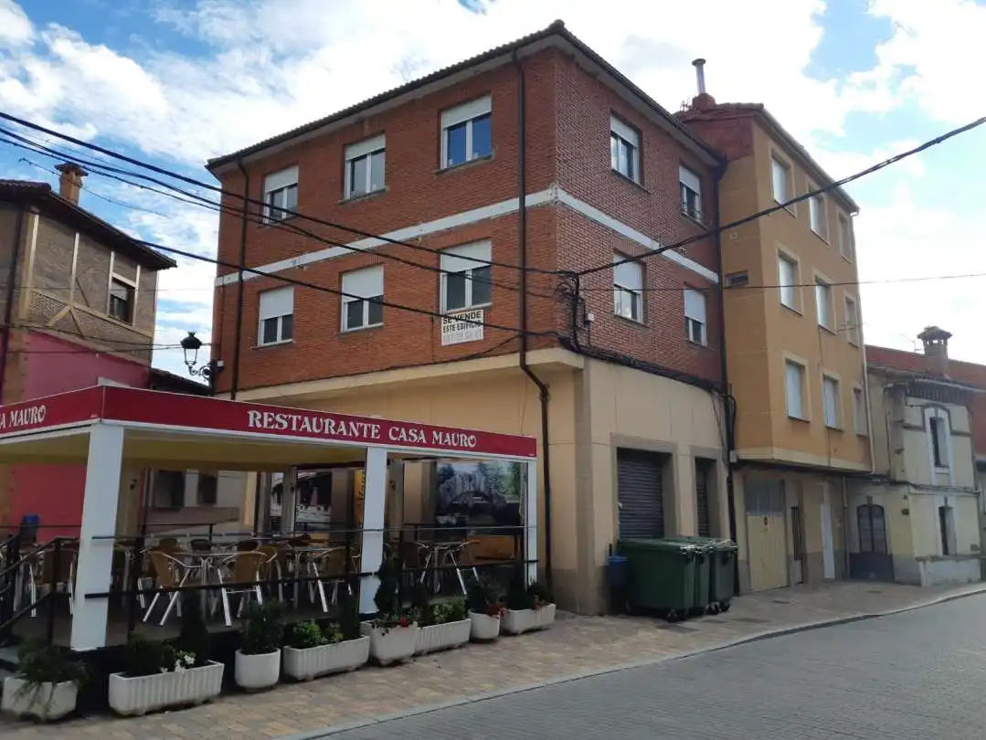 Gebäude zum Verkauf in Velilla del Río Carrión 