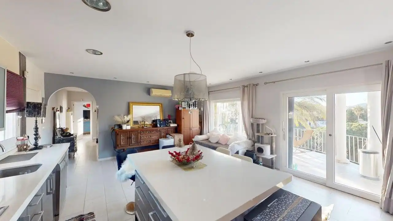 Villa mit Pool zum Verkauf in Benajarafe, imagen 6