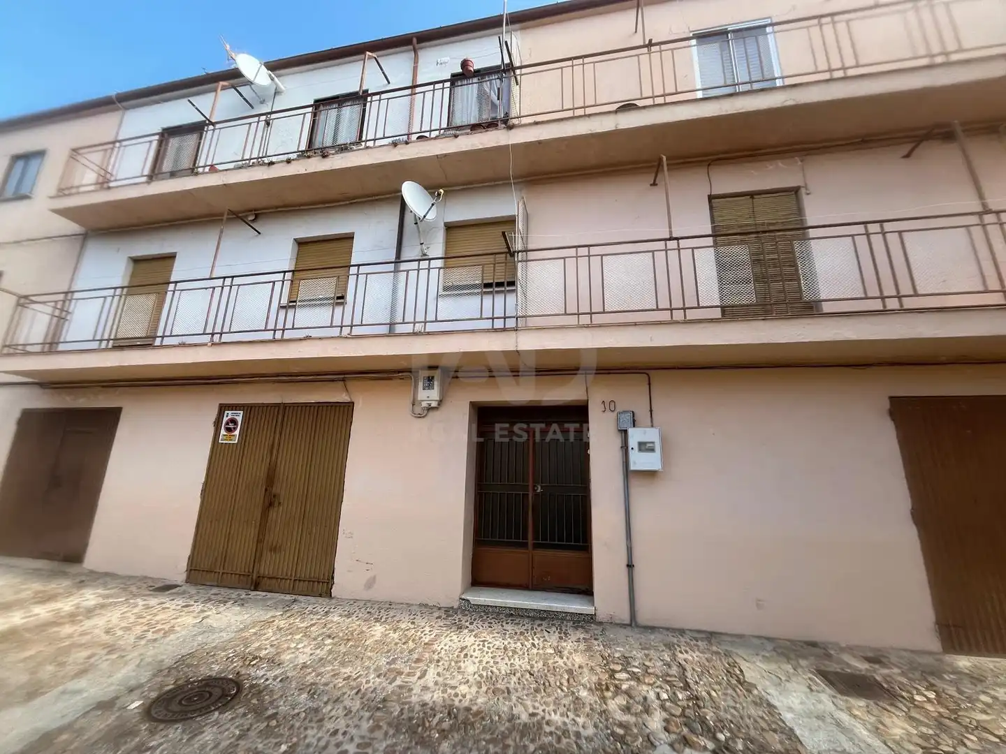 Vista exterior de Pis en venda en Ciudad Rodrigo amb Calefacció i Terrassa