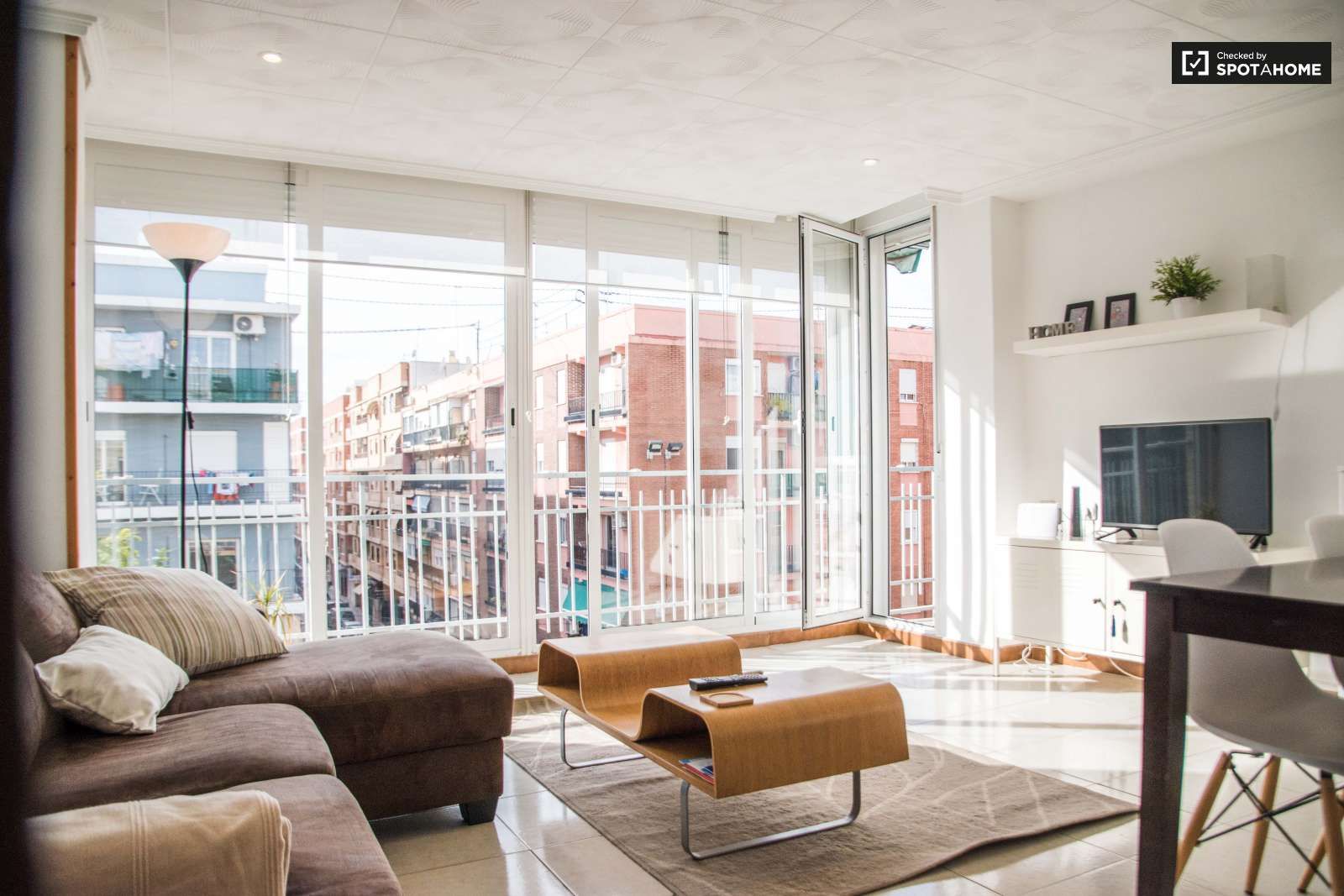 Living room of Apartment to share in Mislata  with Air Conditioner, Heating and Terrace