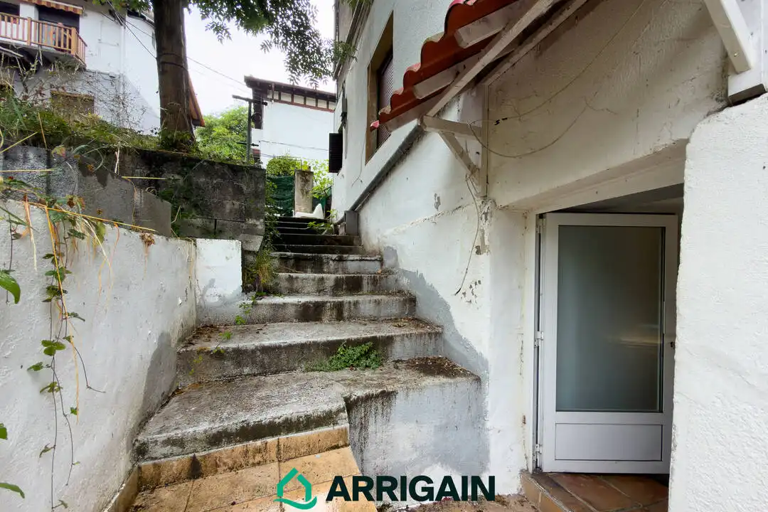 Vista exterior de Casa adosada en venta en Donostia - San Sebastián  con Calefacción, Jardín privado y Terraza