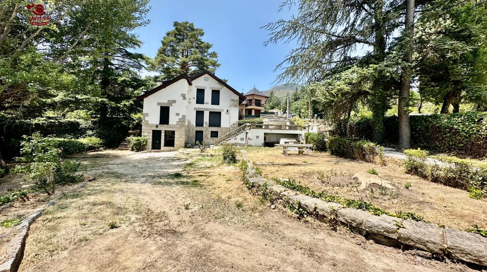 Vista exterior de Casa o xalet en venda en Cercedilla amb Aire condicionat, Calefacció i Jardí privat