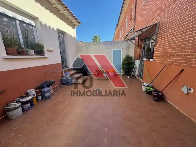 Vista exterior de Casa o chalet en venta en Novés con Terraza y Balcón
