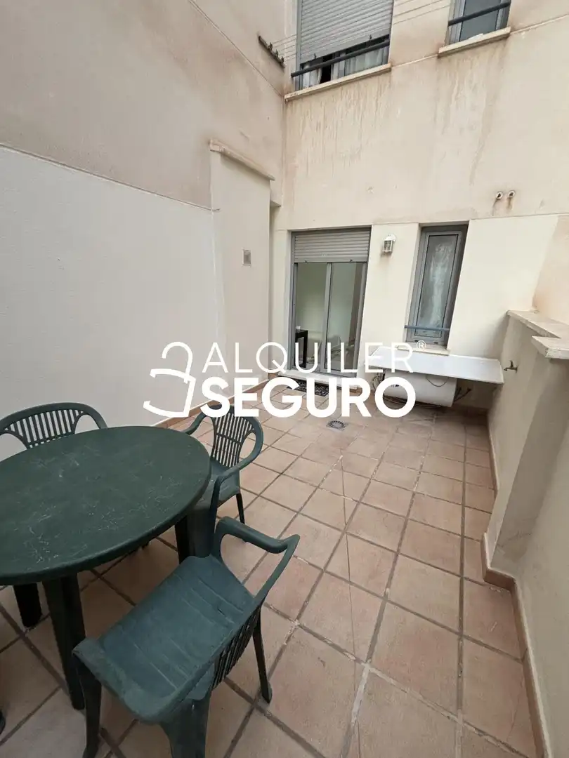 Appartamento con ascensore in affitto a de la Salud, imagen 15