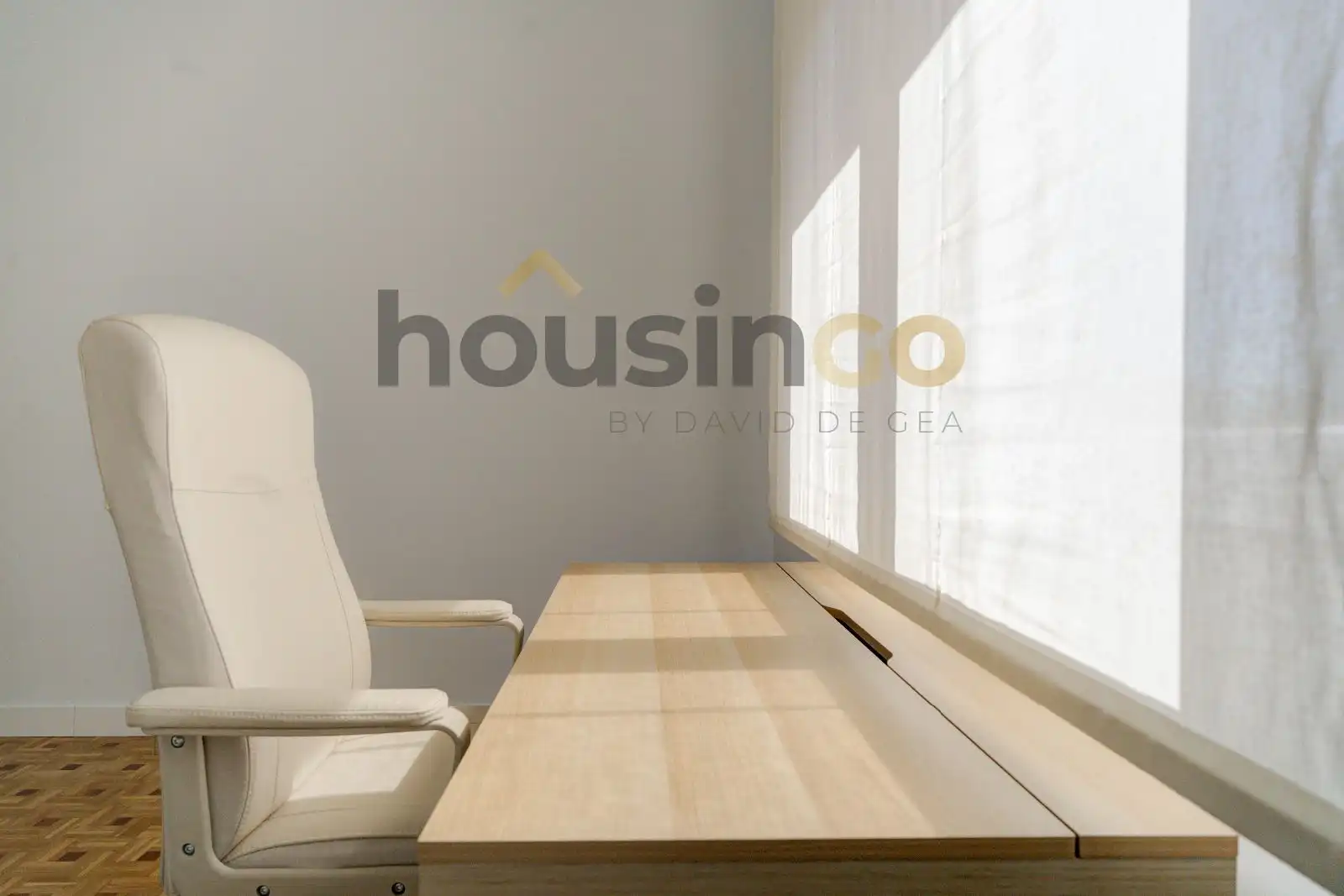 Flat for rent in Madrid  with Air Conditioner, Parquet flooring and Terrace
