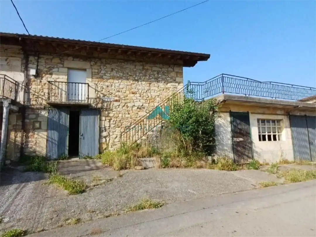 Casa rústica amb jardí en venda a NATES, imagen 30