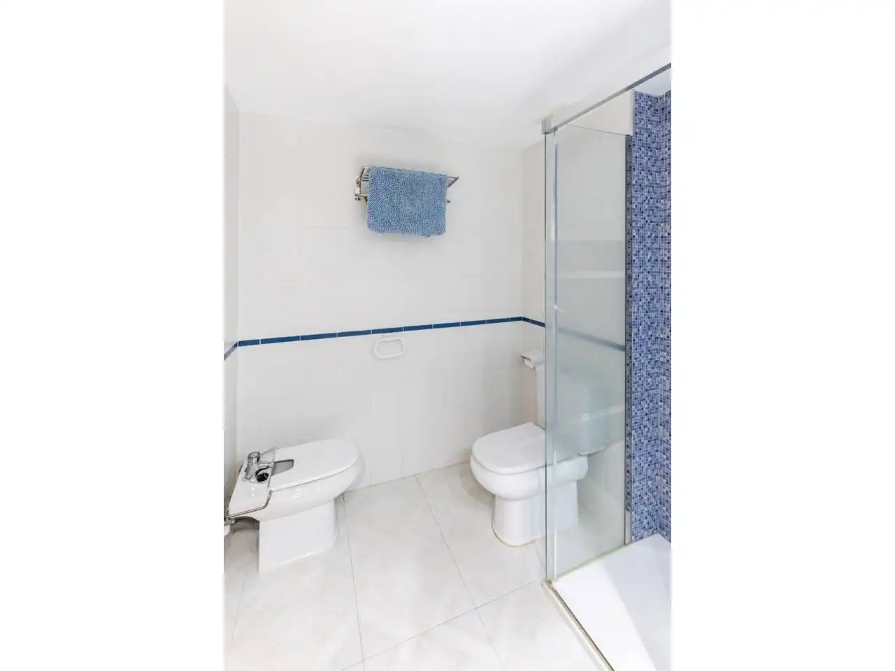 Bathroom of Flat for sale in Cambrils  with Air Conditioner, Terrace and Furnished