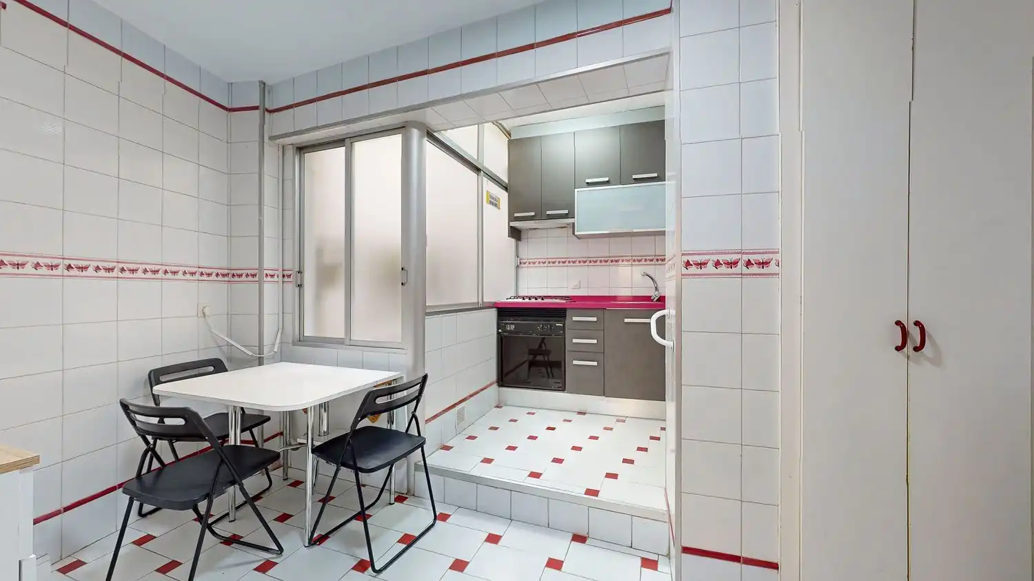 Wohnung zur Miete in Calle Caravija, San Lorenzo