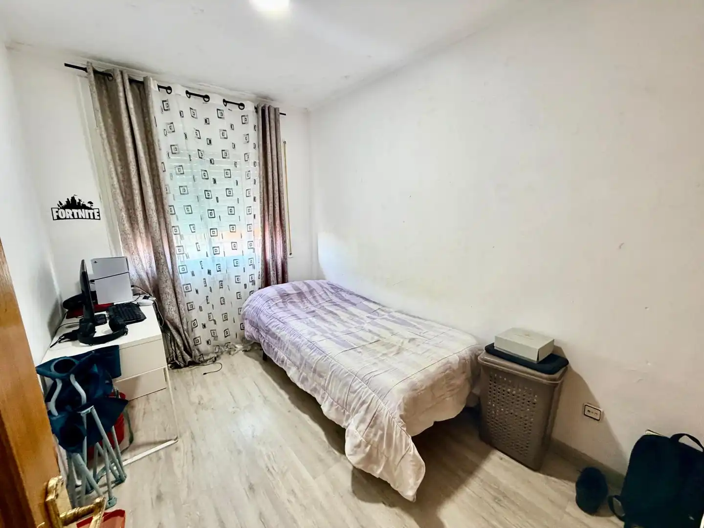 Habitación de Piso en venta en Malgrat de Mar con Parquet, Trastero y Balcón