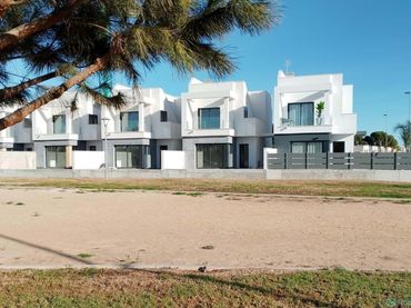 Casa en venda a Santiago de la Ribera