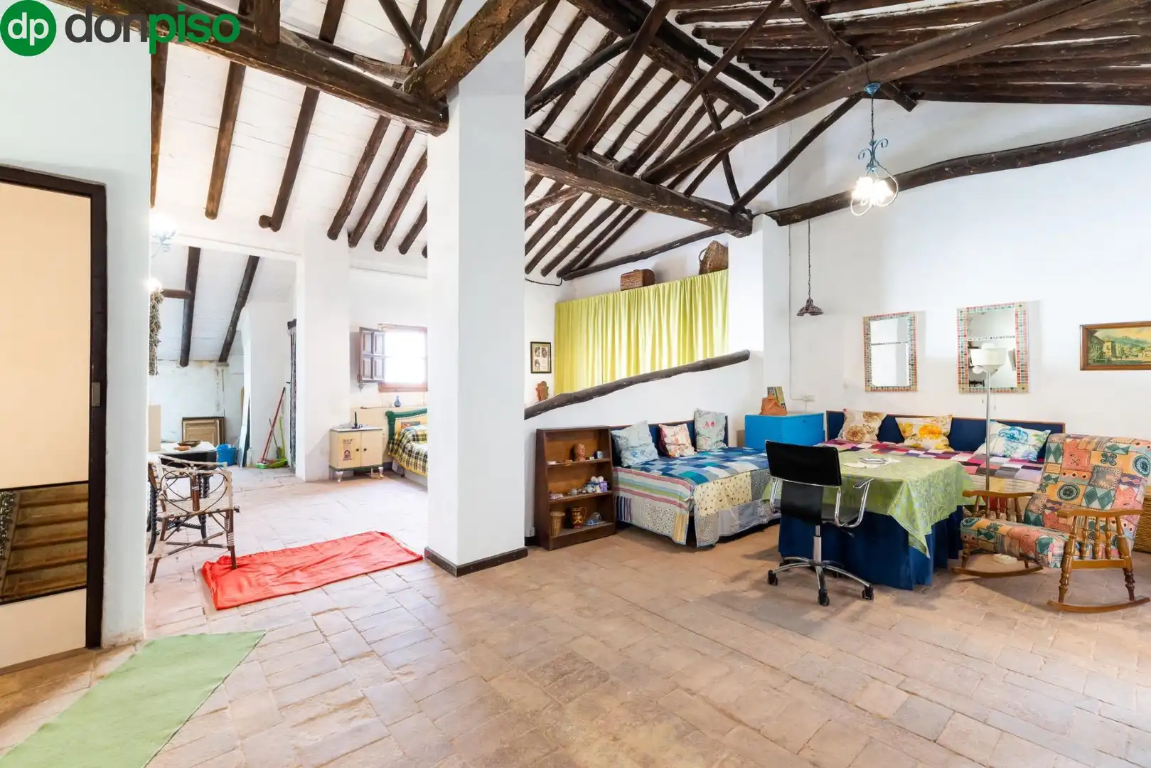 Sala d'estar de Finca rústica en venda en Pinos Puente amb Jardí privat, Terrassa i Traster